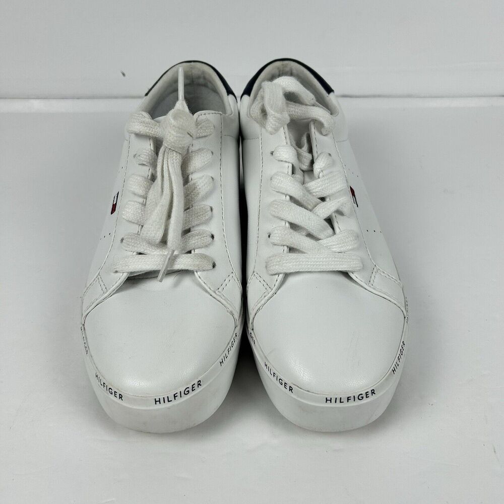 Tommy Hilfiger Henissly 8.5 M Faux Leather Low Top Sneaker White Shoes Logo - Picture 2 of 9